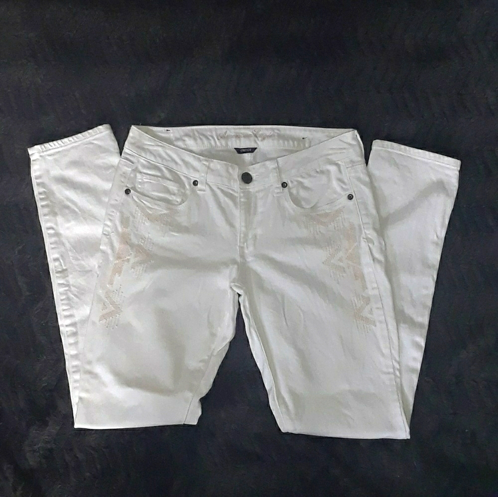 *2 for 15* White low rise skinny stretch AEO SZ8